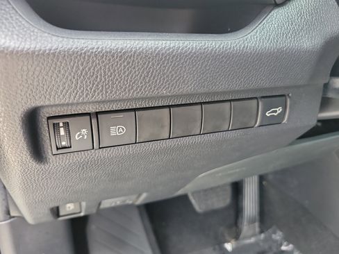Certified 2024 Toyota RAV4 XSE AWD/4WD image 27