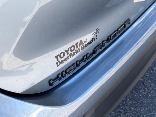 Certified 2022 Toyota Highlander XLE FWD image 15