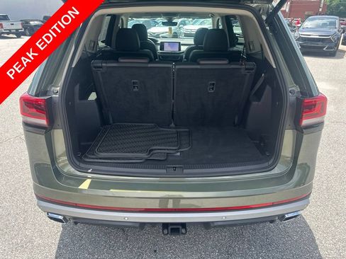 Used 2025 Volkswagen Atlas Peak Edition SE AWD/4WD image 10