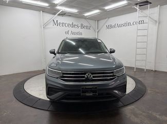 Used 2024 Volkswagen Tiguan SE w/ Panoramic Sunroof Package video 2
