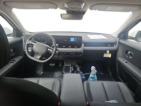 New 2026 Hyundai Ioniq 5 SEL RWD image 9