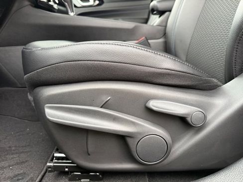 New 2026 Jeep Compass Latitude image 14