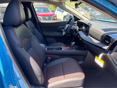 New 2026 Nissan Kicks SR FWD image 11