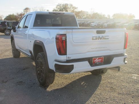 New 2026 GMC Sierra 2500 Denali Ultimate image 9