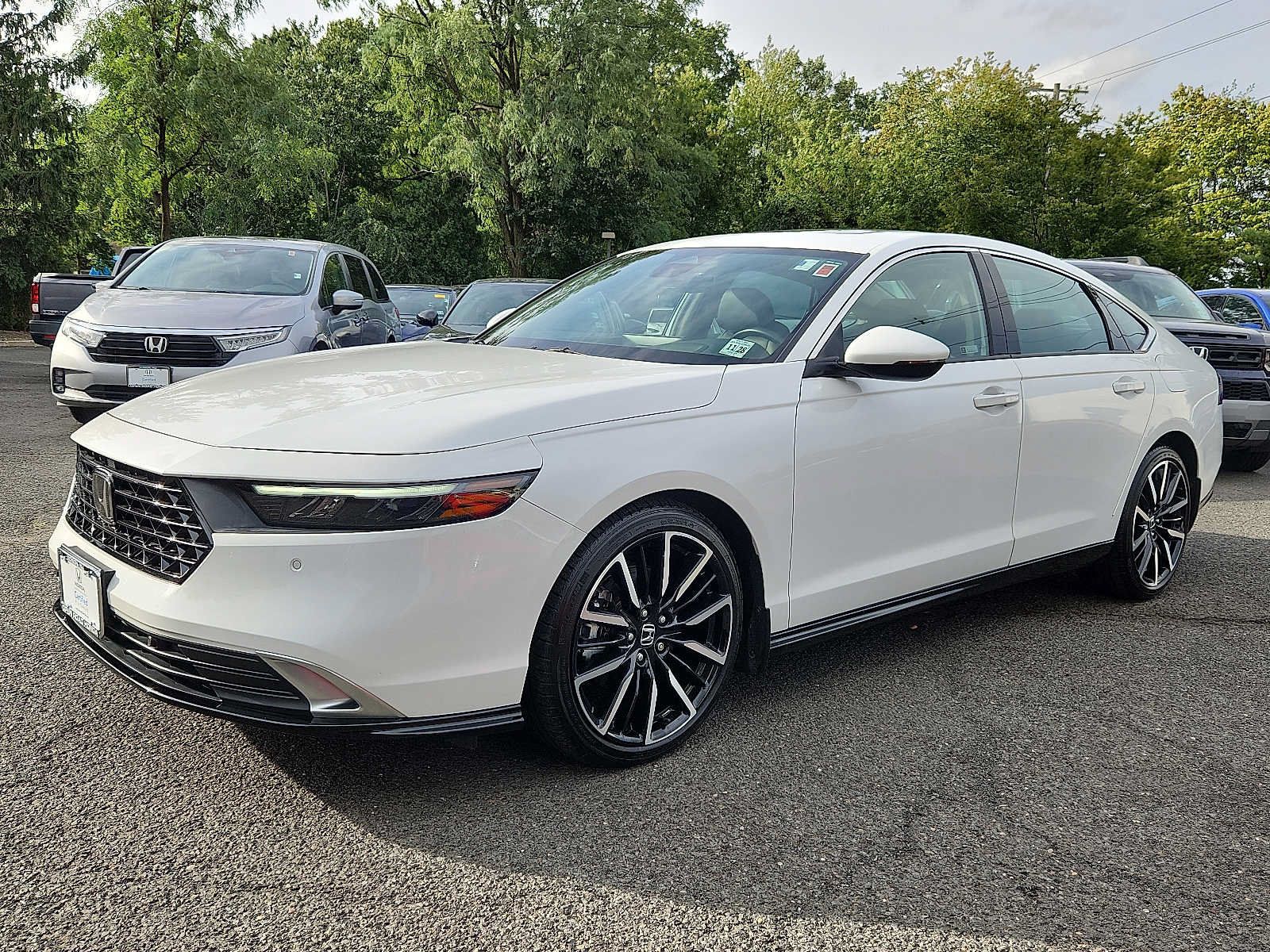 Certified 2024 Honda Accord Touring image 3