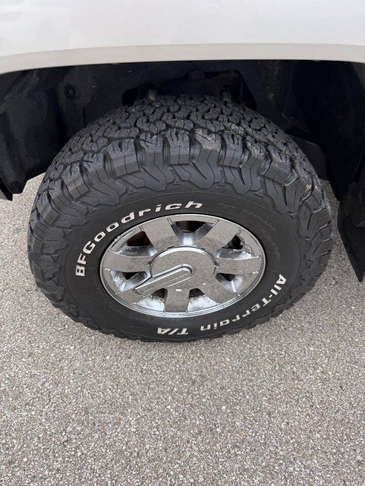 Used 2008 HUMMER H3 Luxury AWD/4WD image 31