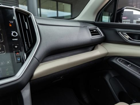 Used 2025 Subaru Ascent Limited AWD/4WD image 27