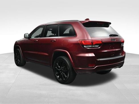 Used 2021 Jeep Grand Cherokee Laredo X AWD/4WD image 3
