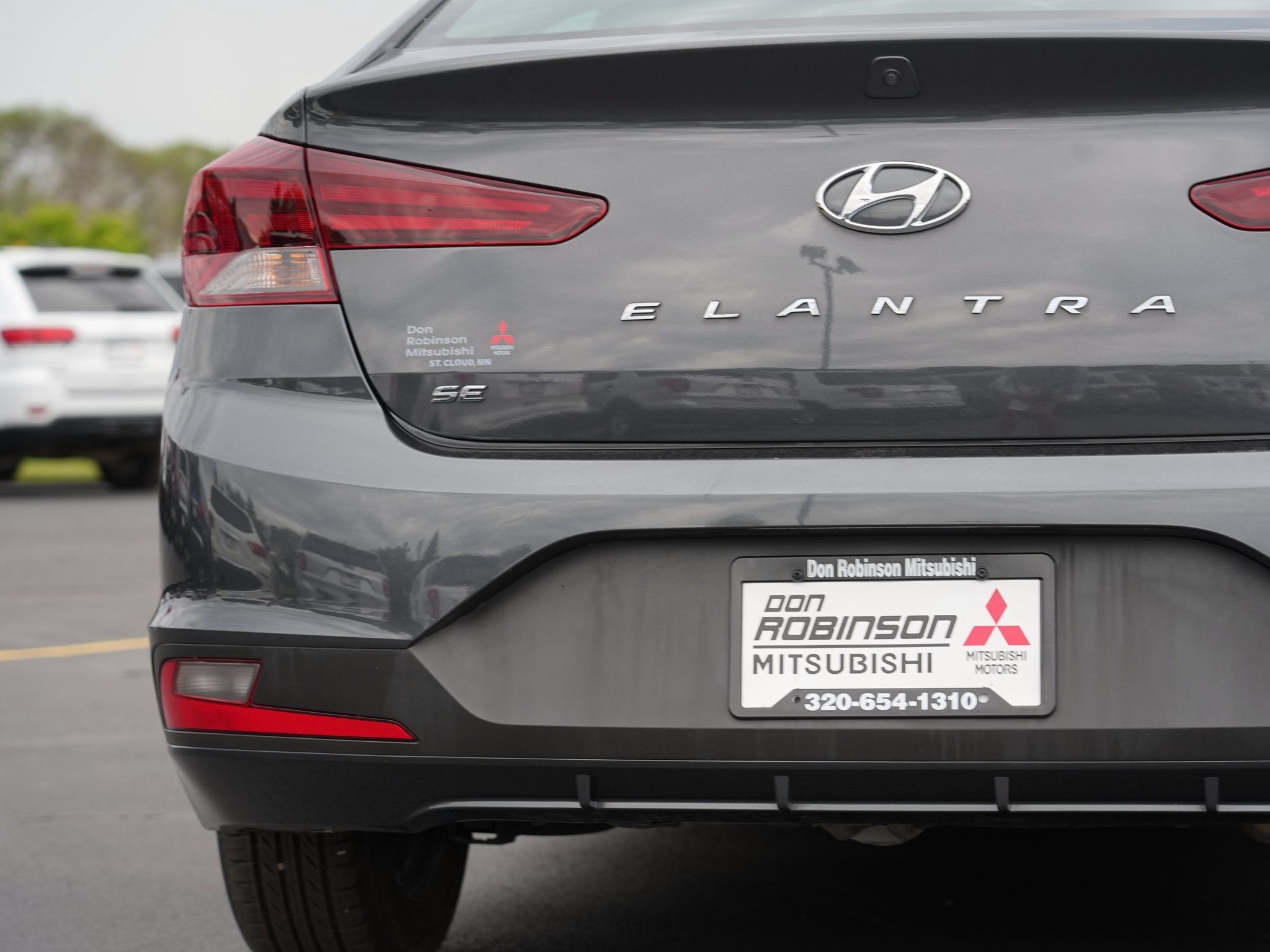 Used 2020 Hyundai Elantra SE FWD image 11