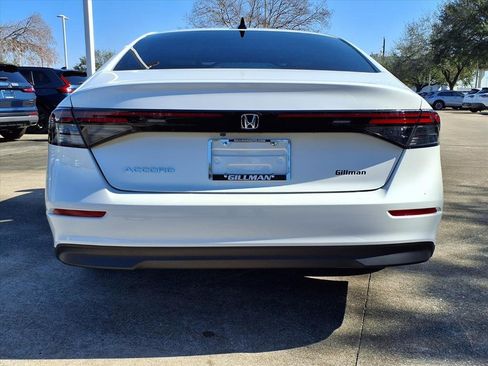 Used 2026 Honda Accord SE image 12