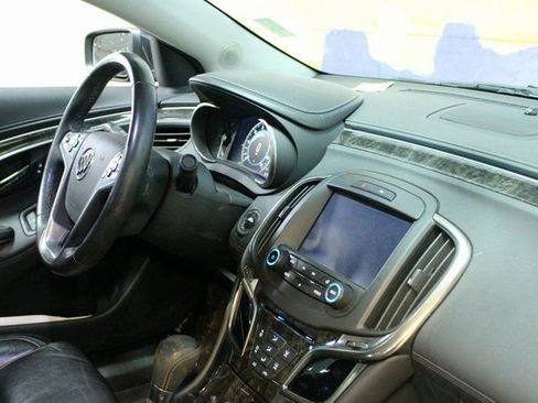 Used 2015 Buick LaCrosse Leather image 10