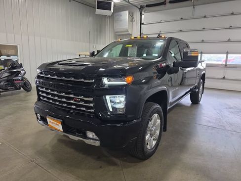 Used 2022 Chevrolet Silverado 3500 LTZ w/ Z71 Chrome Sport Edition AWD/4WD image 4