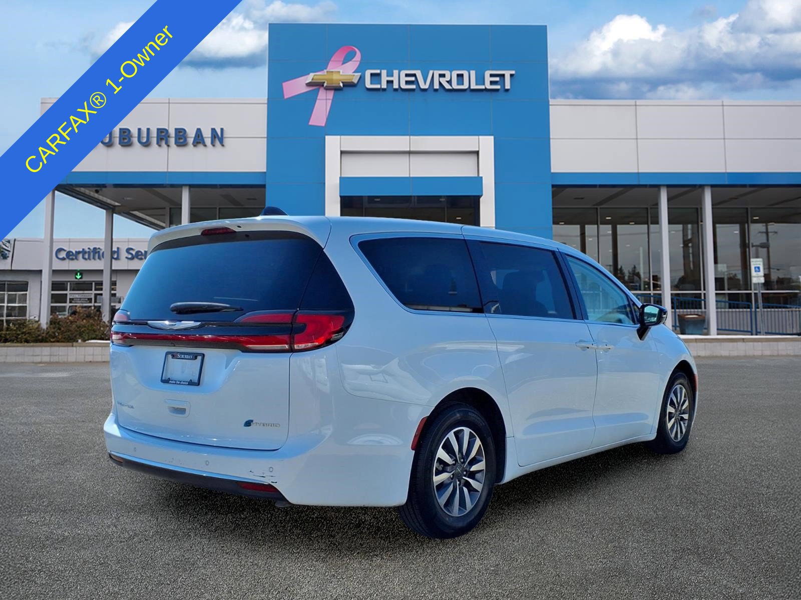 Used 2024 Chrysler Pacifica Limited FWD image 5