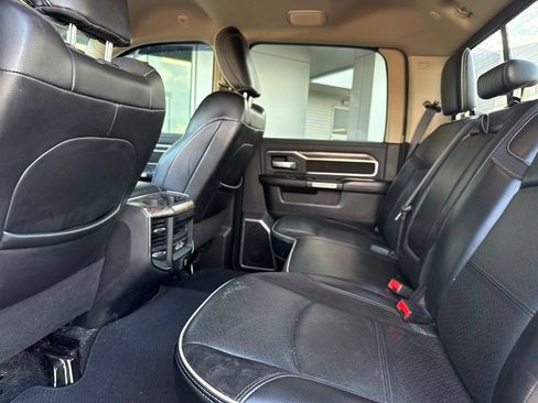Used 2019 RAM 3500 Laramie AWD/4WD image 11