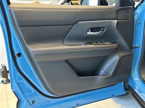 New 2026 Nissan Kicks SR image 10