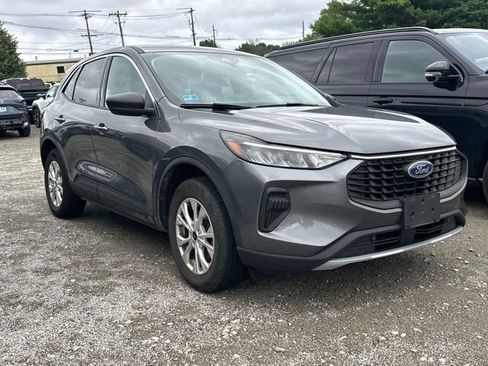Used 2023 Ford Escape Active AWD/4WD image 1