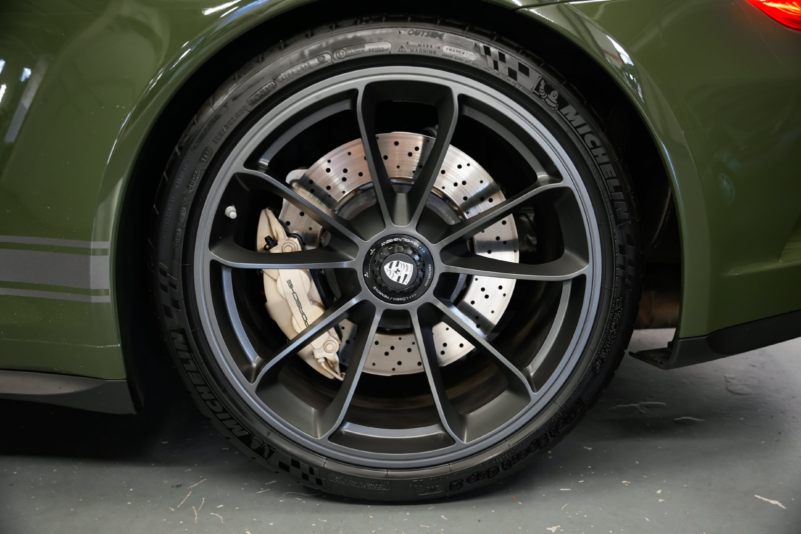 Used 2019 Porsche 911 GT3 RWD image 47