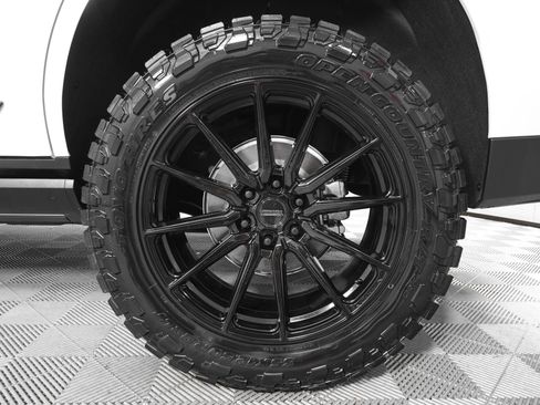 Used 2026 GMC Yukon Denali Ultimate AWD/4WD image 37