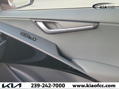 New 2026 Kia Niro Wind FWD image 30