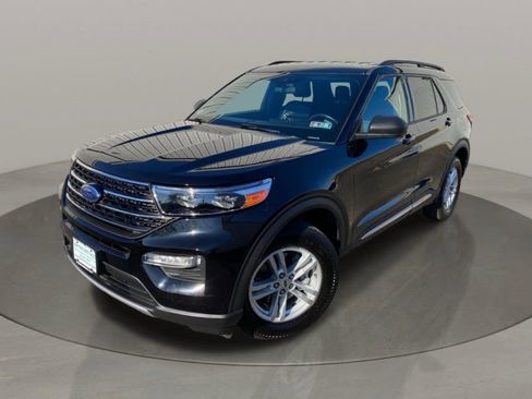 Used 2020 Ford Explorer XLT w/ Equipment Group 202A image 1
