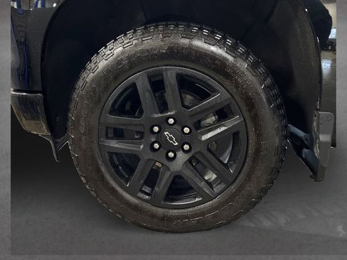 Used 2024 Chevrolet Silverado 1500 RST w/ Z71 Off-Road Package image 11