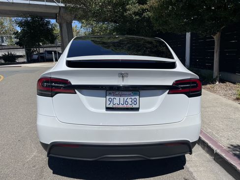 Used 2022 Tesla Model X AWD/4WD image 13