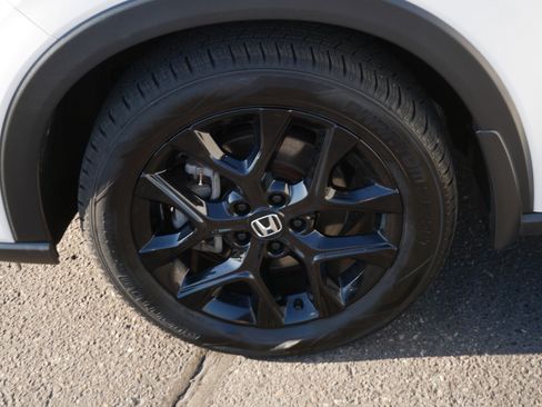 Used 2024 Honda HR-V Sport image 15