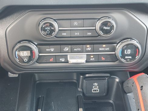 New 2026 Ford Bronco Heritage Edition AWD/4WD image 14