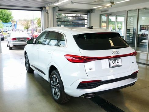 New 2025 Audi Q5 Premium image 4