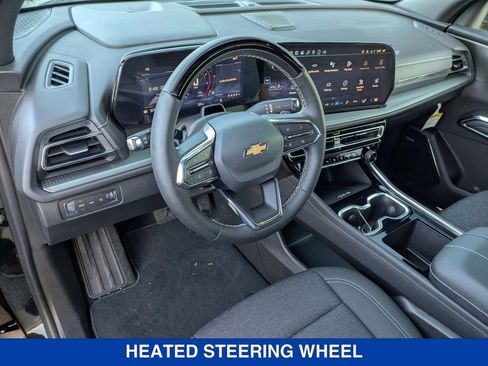 New 2025 Chevrolet Traverse LT w/ Enhanced Driving Package image 17