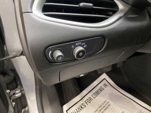 Used 2023 Chevrolet Malibu LT image 29