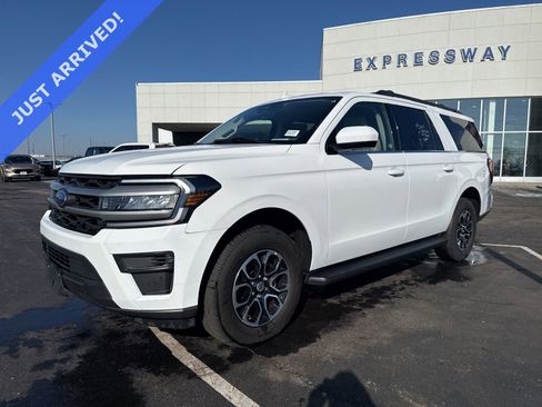 Used 2024 Ford Expedition Max XLT image 1