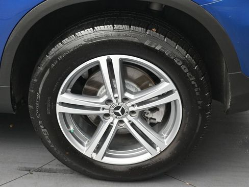Used 2022 Mercedes-Benz GLC 300 w/ Premium Package Lite image 35