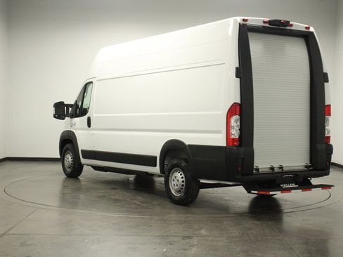 Used 2024 RAM ProMaster 3500 w/ Delivery Van Package image 6