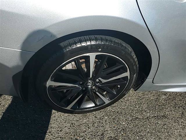 Used 2019 Toyota Camry XSE FWD image 17