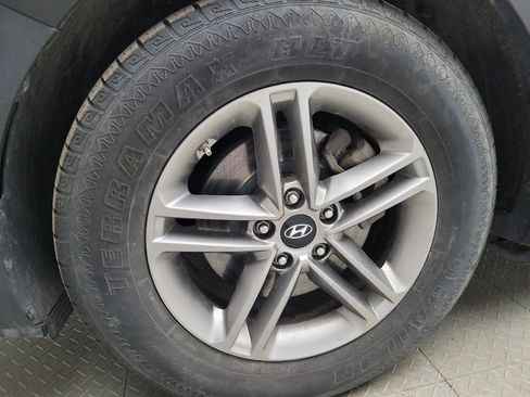 Used 2018 Hyundai Santa Fe Sport w/ Cargo Package AWD/4WD image 31