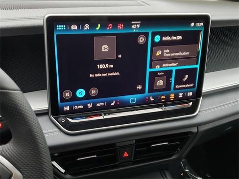 New 2026 Volkswagen Tiguan SE R-Line image 11