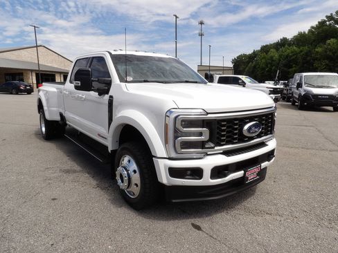 Used 2026 Ford F450 Platinum AWD/4WD image 11