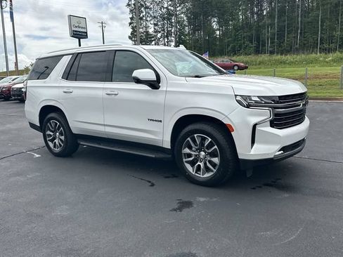 Certified 2022 Chevrolet Tahoe LT w/ Luxury Package AWD/4WD image 2