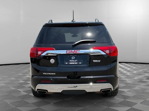 Used 2017 GMC Acadia Denali w/ Technology Package FWD image 4
