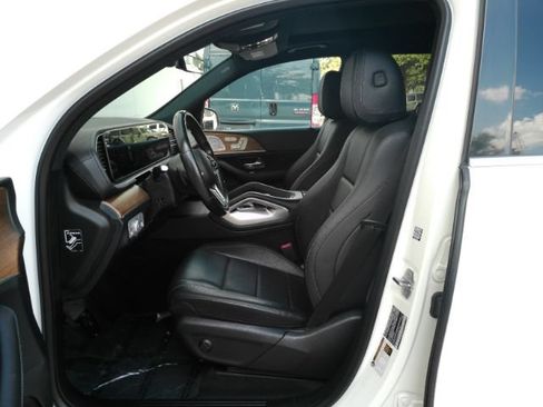 Used 2020 Mercedes-Benz GLS 450 4MATIC image 12
