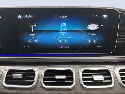 Used 2022 Mercedes-Benz GLE 350 4MATIC image 22