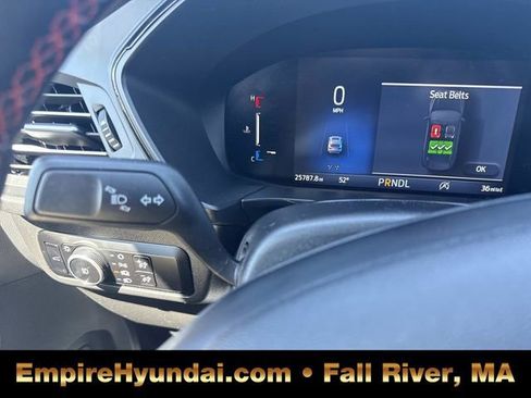 Used 2025 Ford Escape ST-Line Select AWD/4WD image 32