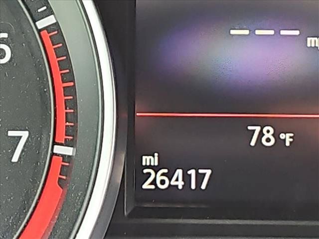 Used 2020 Volkswagen GTI SE FWD image 11