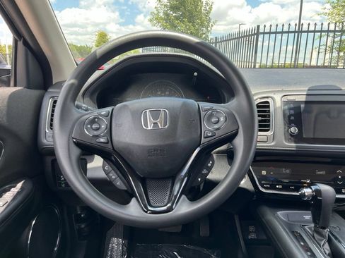 Used 2022 Honda HR-V EX image 14