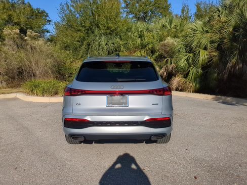 Certified 2025 Audi Q5 Premium Plus w/ Premium Plus image 5