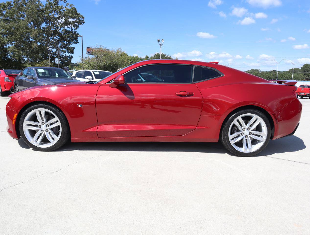 Used 2018 Chevrolet Camaro SS RWD image 3