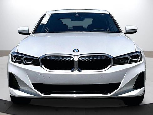 Used 2025 BMW 330i xDrive Sedan AWD/4WD image 3