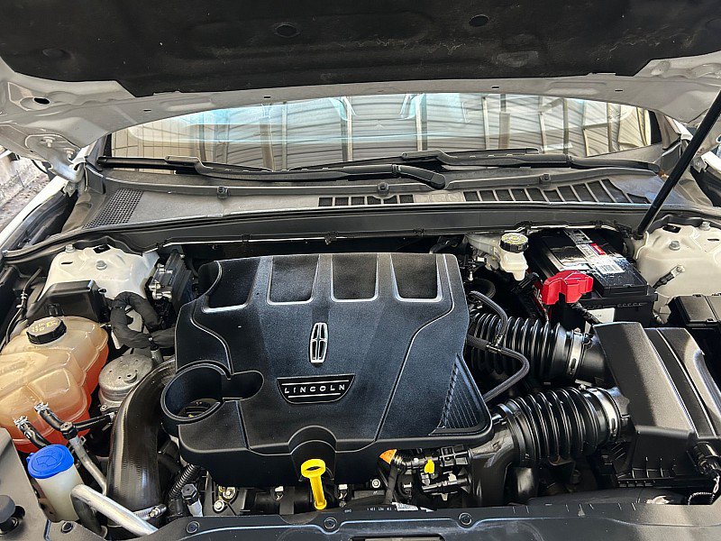 Used 2018 Lincoln Continental Reserve AWD/4WD image 30