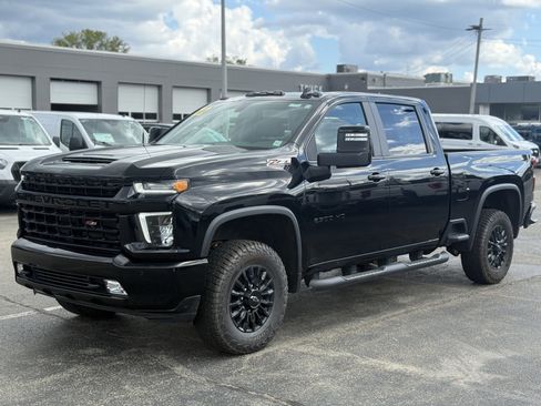 Used 2023 Chevrolet Silverado 2500 LTZ w/ LTZ Plus Package image 6